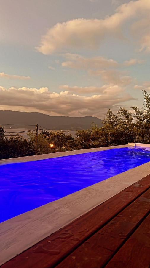 Nova Villa- Vista Frontal Para O Mar- Villa Amore Ilhabela Luaran gambar